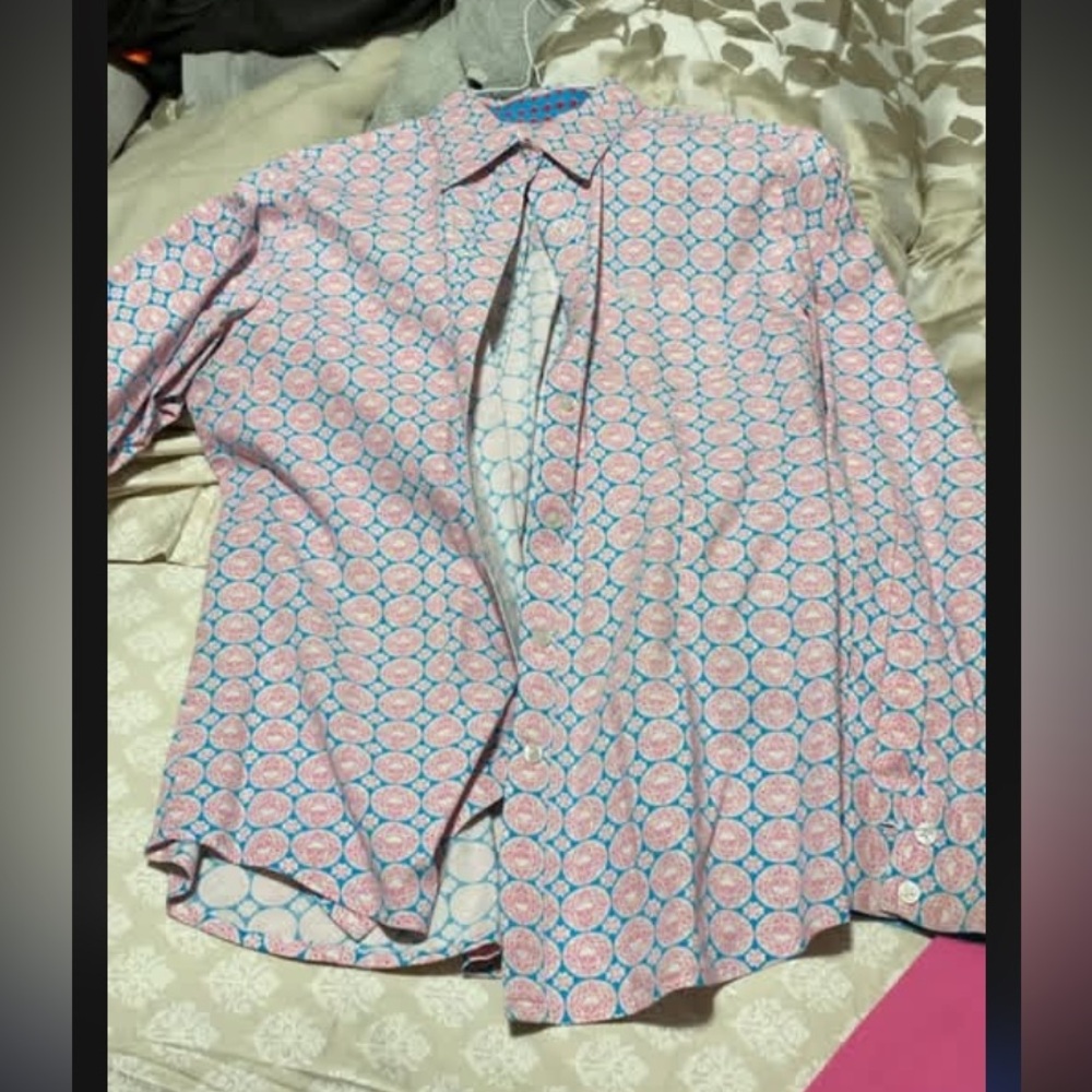 Woman’s wrangler George straight shirt